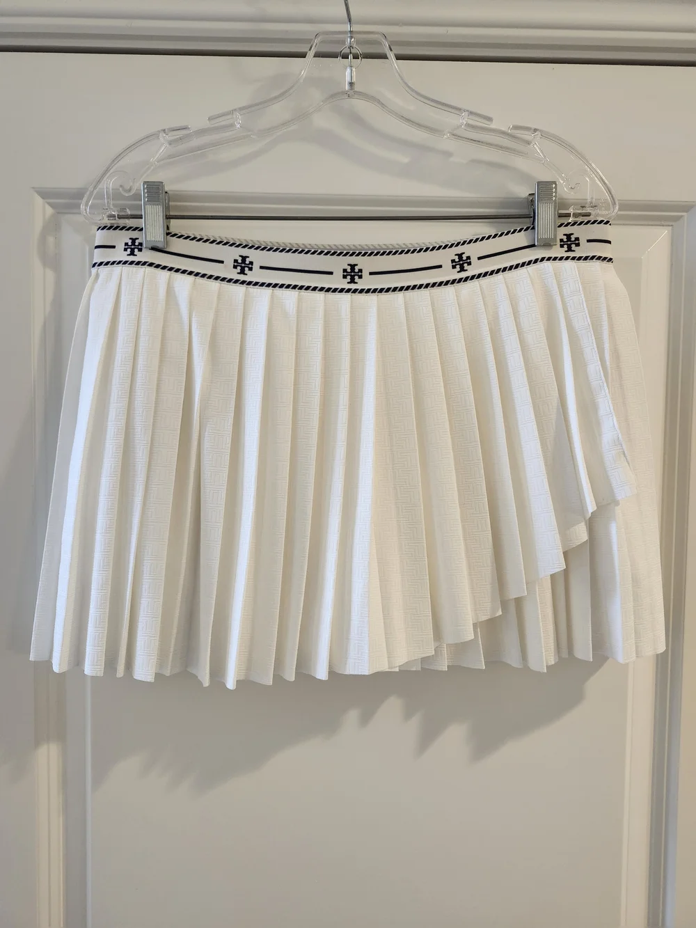 NWT Tory Burch Pleated Jacquard Overlay Skort Snow White L $178